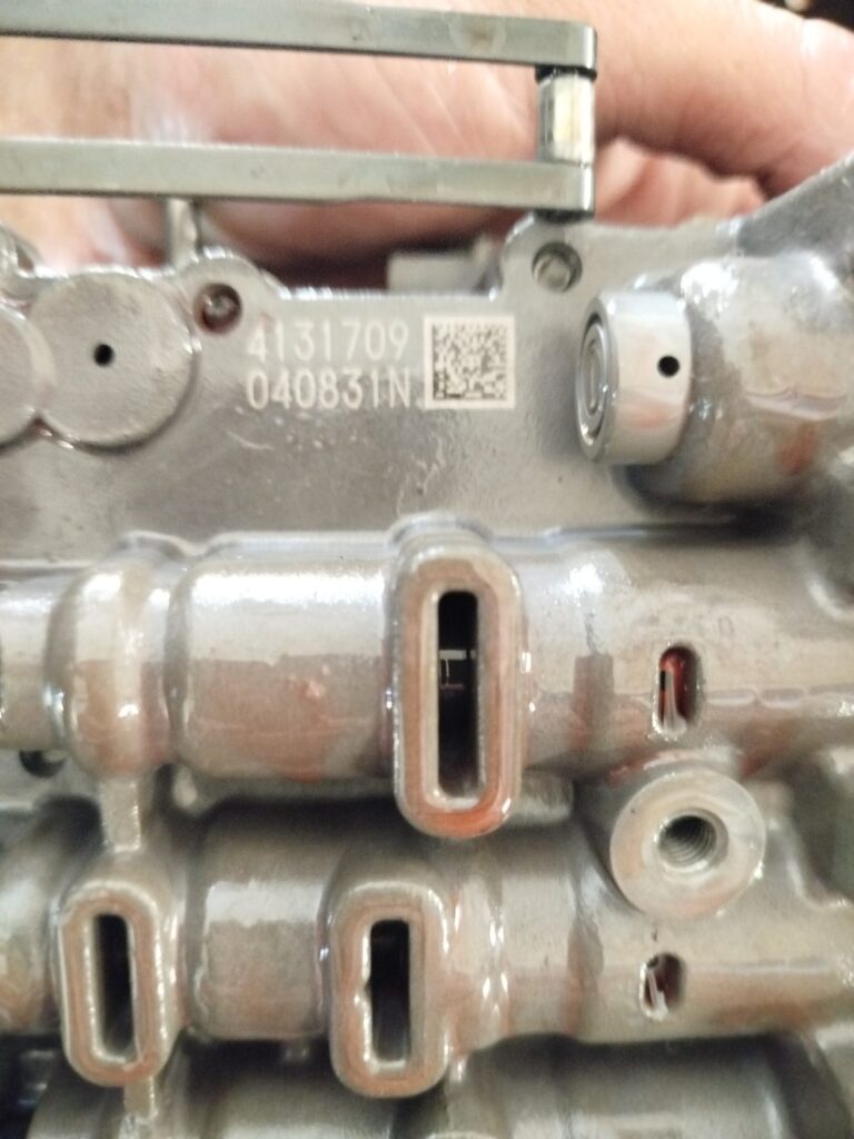 Гидроблок на дефектовке, АКПП Kia/Hyundai. Фото из нашего цеха